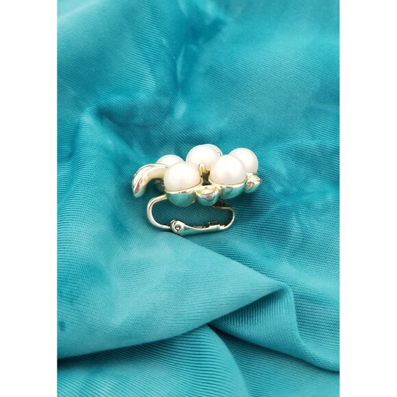 Sarah Coventry Pearl Earrings Royal Ballet Vintage Clip On 1961 Faux Pearl - Picture 6 of 7